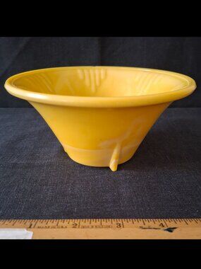 Vintage Akro Agate Glass Footed Bowl Yellow Graduated Darts Number 340 Art Deco
